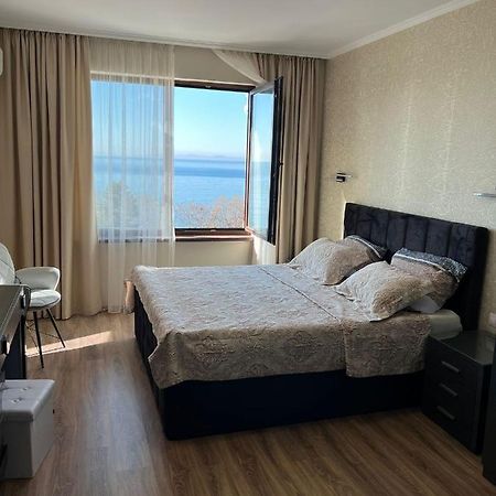 Luxury Penthouse Apartments At Valencia Gardens Burgas Exterior photo
