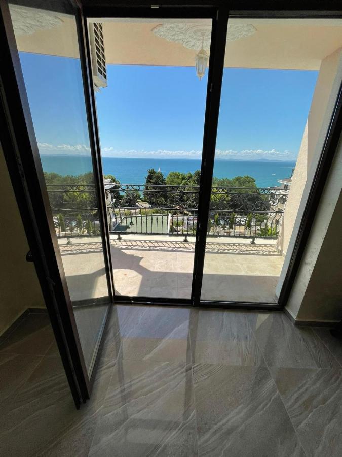 Luxury Penthouse Apartments At Valencia Gardens Burgas Exterior photo