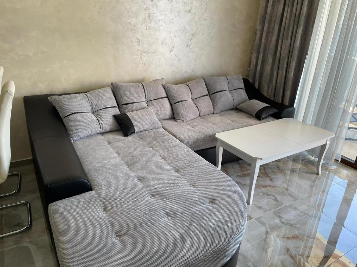 Luxury Penthouse Apartments At Valencia Gardens Burgas Exterior photo